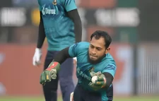 আইসিসির ‘উড়ন্ত’ কিপারদের তালিকায় আছেন মুশফিকও