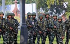 সংসদে হানা নিয়ে জরুরি বৈঠকে প্রধানমন্ত্রী মোদি, সাসপেন্ড ৮ নিরাপত্তা আধিকারিক