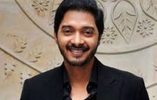 সুস্থ হয়ে হাসপাতাল থেকে বাড়ি ফিরলেন শ্রেয়াস
