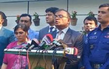 নির্বাচন সুষ্ঠু না হলে ব্যবসা-বাণিজ্যসহ সব থমকে যেতে পারে: ইসি আনিছুর