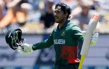 এক সেঞ্চুরিতে চার মাইলফলক স্পর্শ করলেন সৌম্য