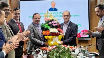 ইশতেহারের আলোকে মন্ত্রণালয় সামনে এগিয়ে যাবে: বিমান ও পর্যটনমন্ত্রী