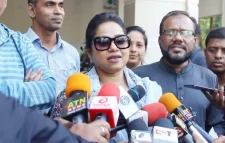 পাবনা-২: ভোট বর্জন করলেন ডলি সায়ন্তনী