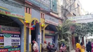 বনশ্রীতে নারীদের তিন কেন্দ্রে ভোট পড়েছে ৬.৬৬ শতাংশ
