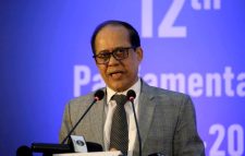 ভোটকেন্দ্রে এসে সবাইকে নাগরিক দায়িত্ব পালনের আহ্বান সিইসির