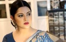 পরীমণির মানবিক আবেদন