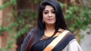 গ্রিনকার্ডের অপেক্ষায় নায়িকা মৌসুমী!