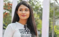 ফারিণের কর্মকাণ্ডে বিব্রত তার পরিবার