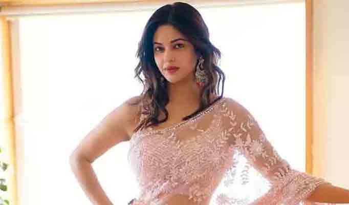বলিউড নিয়ে মীরার বিস্ফোরক মন্তব্য