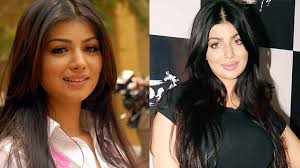 ঠোঁট সার্জারি নিয়ে মুখ খুললেন আয়েশা টাকিয়া 