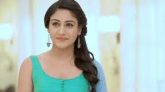 বিয়ের জন্য ফ্রিতে পোশাক চাইলেন অভিনেত্রী