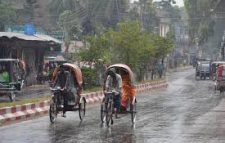 আজ থেকে টানা ৩ দিন ঝরবে বজ্রসহ বৃষ্টি