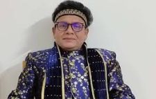 ছাদ থেকে পড়ে অজ্ঞান কণ্ঠশিল্পী নকুল কুমার, অতঃপর….