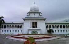 ১০ মাসের সন্তানের দিকে তাকিয়ে এক দম্পতির সংসার জোড়া লাগিয়ে দিলো হাইকোর্ট