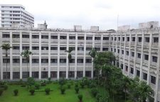 ডিসি পদে যোগ দিতে বারণ
