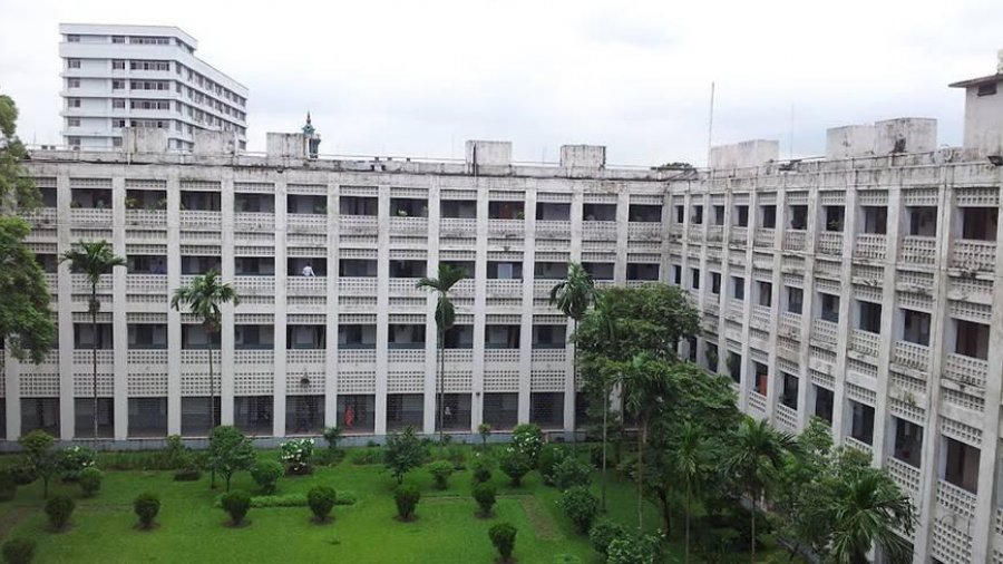 ডিসি পদে যোগ দিতে বারণ