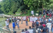 ইতালির ভিসাসহ পাসপোর্ট ফেরতের দাবিতে গণ-অবস্থান