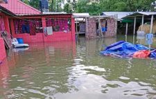 বন্যাকব‌লিত ৩ জেলায় ৫২ লাখ টাকা দেবে যুক্তরাজ্য