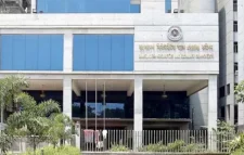 পুঁজিবাজারে দরপতন ঠেকাতে দুর্বল কোম্পানির জন্য বিশেষ ছাড়