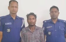 স্ত্রীকে হত্যার অভিযোগে স্বামী আটক