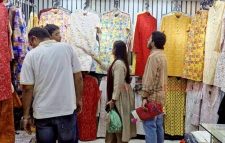 রাত ১০টা পর্যন্ত দোকানপাট খোলা রাখতে প্রধানমন্ত্রীকে চিঠি