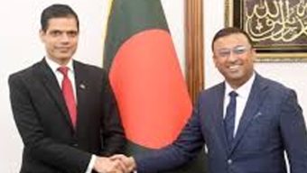প্রধানমন্ত্রীর উপদেষ্টা হুমায়ুন কবিরের সাথে নেপালের রাষ্ট্রদূতের সৌজন্য সাক্ষাৎ