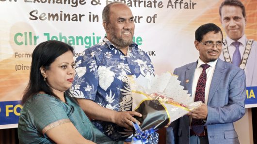 সাবেক মেয়র জাহাঙ্গীর হক-কে সংবর্ধনা