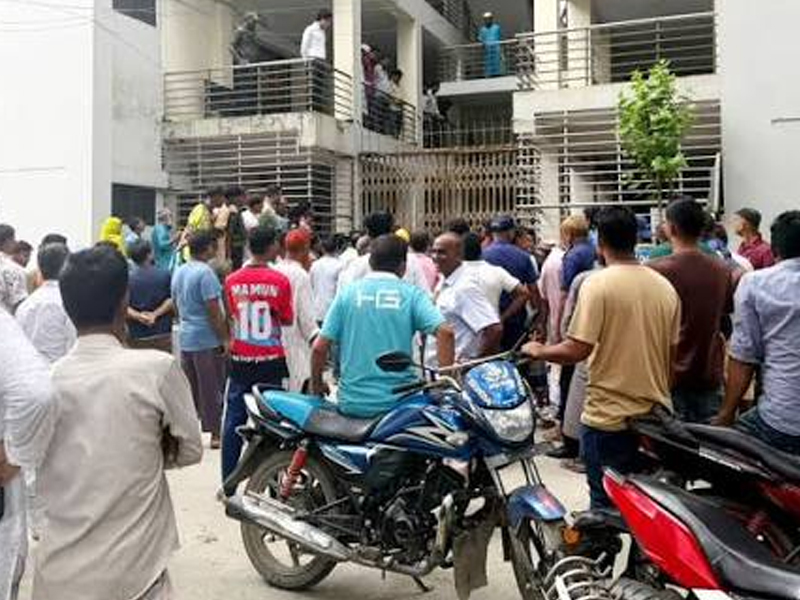 হবিগঞ্জে এনসিপির পদযাত্রায় ও যশোরে এমপির বাড়ীতে সন্ত্রাসী হামলায়