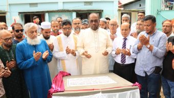 এইডেড হাইস্কুলে বহুতল মসজিদের ভিত্তিপ্রস্তর স্থাপন অনুষ্ঠানে সিসিক প্রশাসক