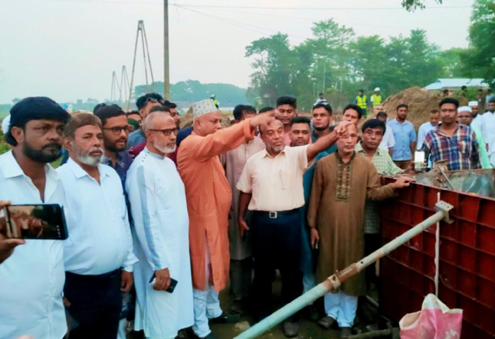 কুশিয়ারা নদীর সেতুর কাজ পরিদর্শন করলেন এমরান আহমেদ চৌধুরী