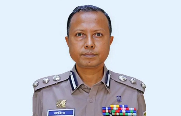 মাসে ২০-২২টি বুকিং থাকত অতিরিক্ত ডিআইজির সেই ফ্ল্যাটে, অতিষ্ঠ ছিল অন্য পুলিশ পরিবার